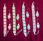 Ručne šitý náramok a náušnice z korálkov